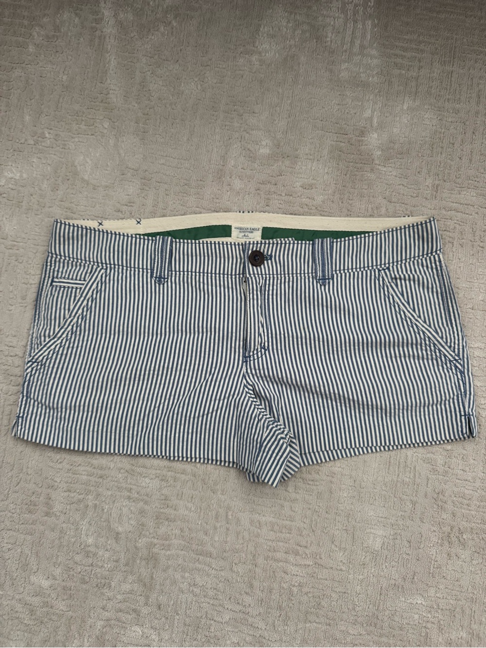 American Eagle Outfitters Blue & White Striped Seersucker Shorts Size 14